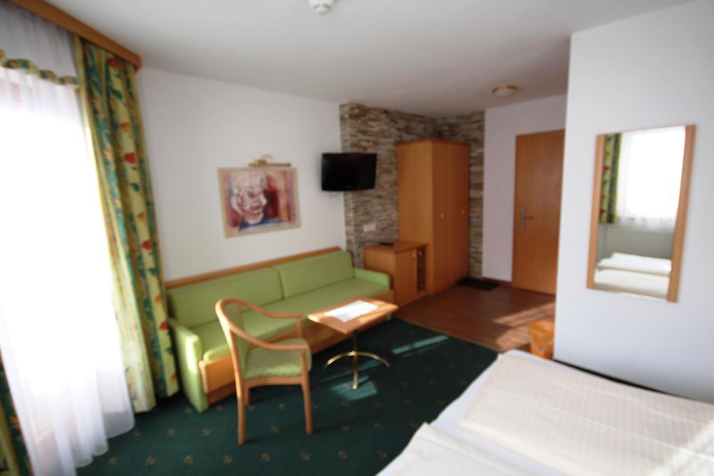 Haus Dorfblick Hotel Gerlos Exterior photo
