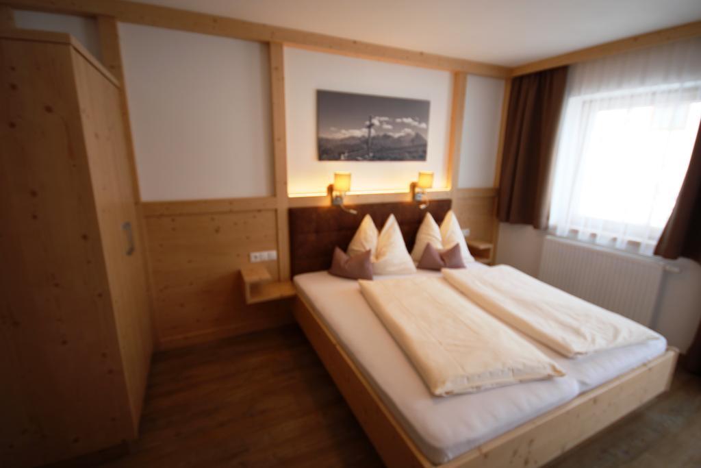 Haus Dorfblick Hotel Gerlos Exterior photo