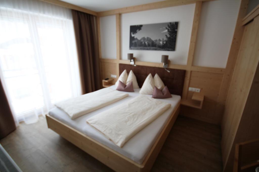 Haus Dorfblick Hotel Gerlos Exterior photo