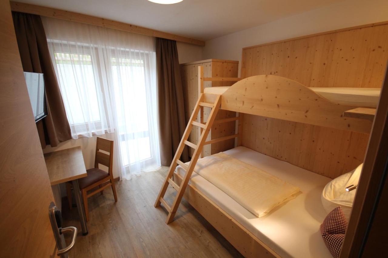 Haus Dorfblick Hotel Gerlos Exterior photo
